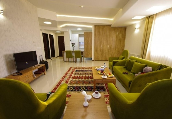 هتل آپارتمان حیات شرق